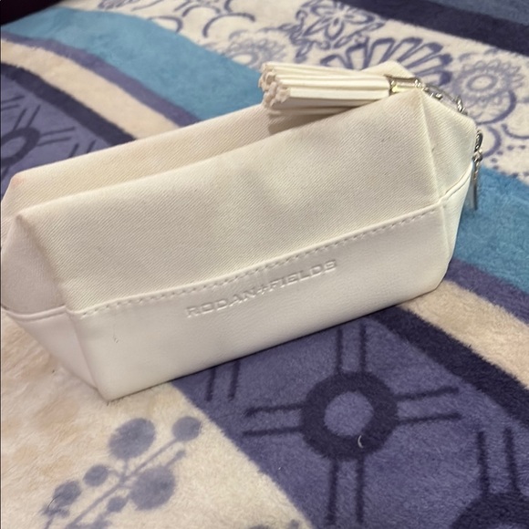 RODAN White  Makeup  bag - Picture 1 of 8